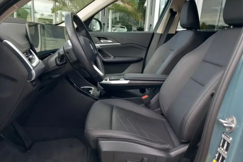 BMW iX1 din 2023 cu 24.000 km - oferta BMW108075 - foto 8