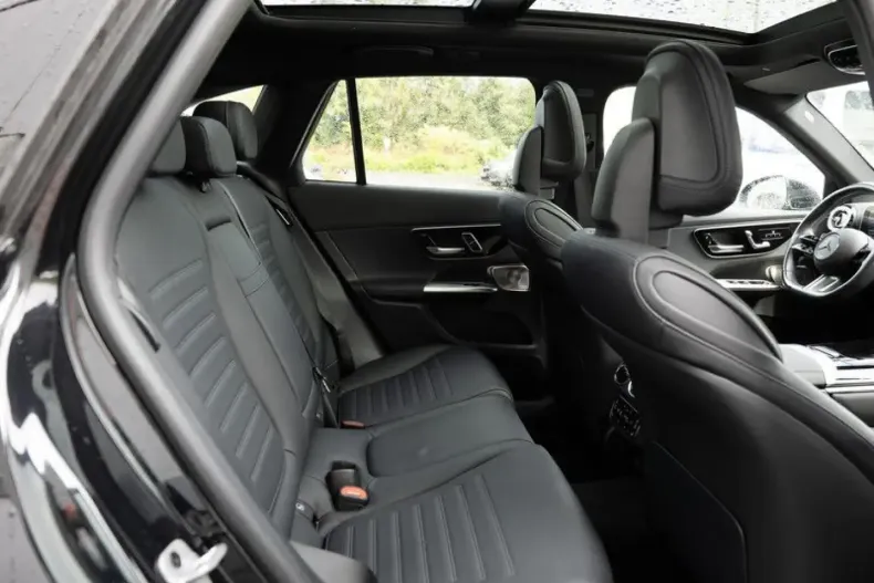 Mercedes-Benz GLC 400 din 2024 cu 41.840 km - oferta MER108107 - foto 4