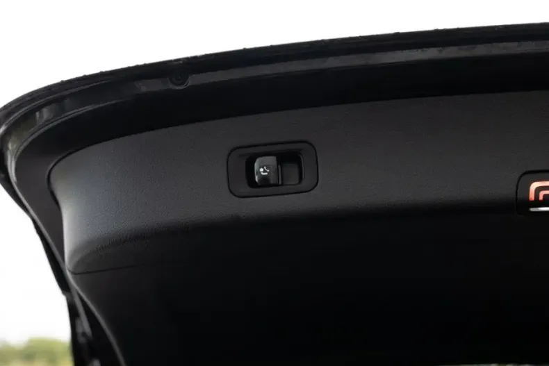 Mercedes-Benz GLC 400 din 2024 cu 41.840 km - oferta MER108107 - foto 8