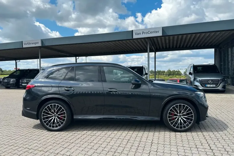 Mercedes-Benz GLC 63 AMG din 2024 cu 19.065 km - oferta MER108109 - foto 3