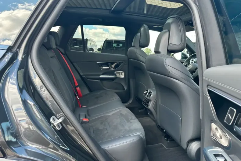 Mercedes-Benz GLC 63 AMG din 2024 cu 19.065 km - oferta MER108109 - foto 19