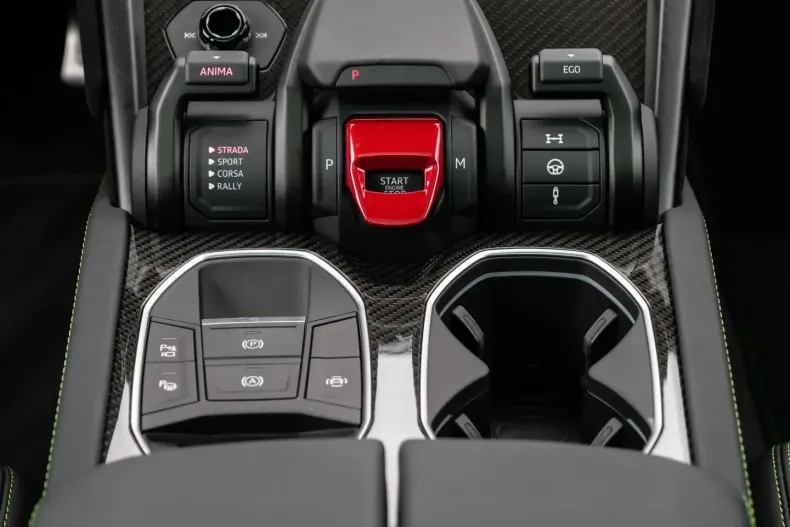 Lamborghini Urus din 2023 cu 7.410 km - oferta LAM108116 - foto 17