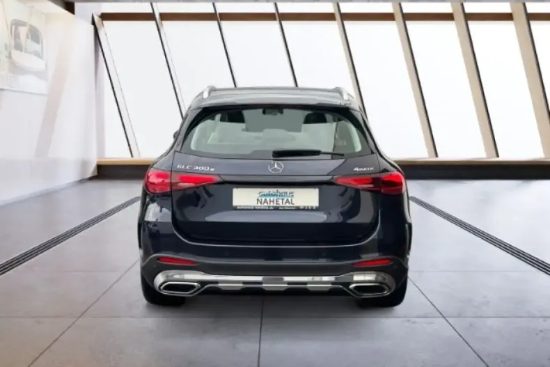 Mercedes-Benz GLC 300 din 2023 cu 15.634 km - oferta MER108120 - foto 4