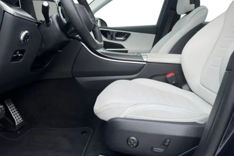 Mercedes-Benz GLC 300 din 2023 cu 15.634 km - oferta MER108120 - foto 12