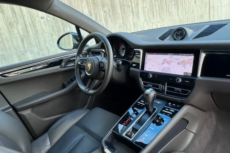 Porsche Macan din 2023 cu 32.500 km - oferta POR108121 - foto 9