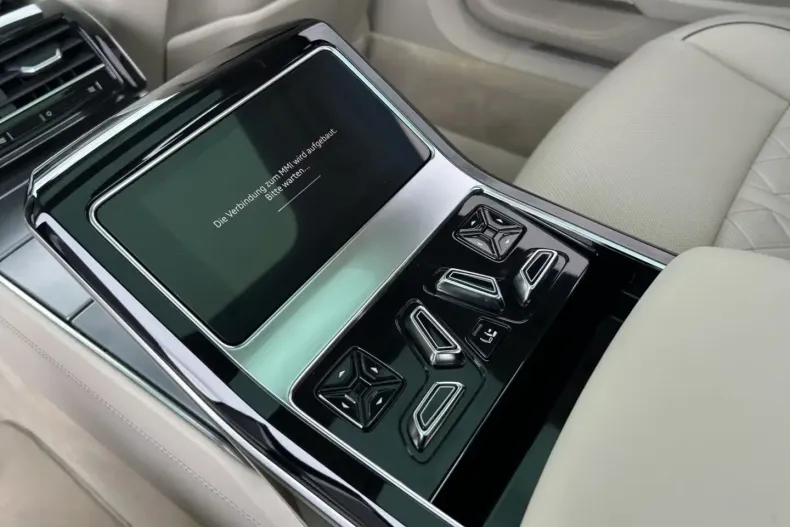 Audi A8 din 2023 cu 74.700 km - oferta AUD108122 - foto 13