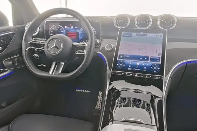 Mercedes-Benz GLC 400 din 2024 cu 47.207 km - oferta MER108123 - foto 8