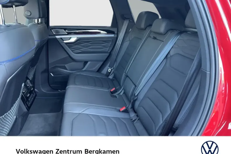 Volkswagen Touareg din 2024 cu 24.840 km - oferta VOL108125 - foto 8