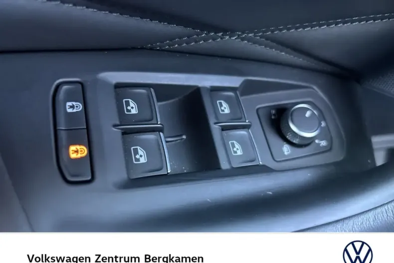 Volkswagen Touareg din 2024 cu 24.840 km - oferta VOL108125 - foto 17