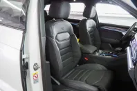 Volkswagen Touareg din 2024 cu 16.020 km - oferta VOL108127 - foto 9