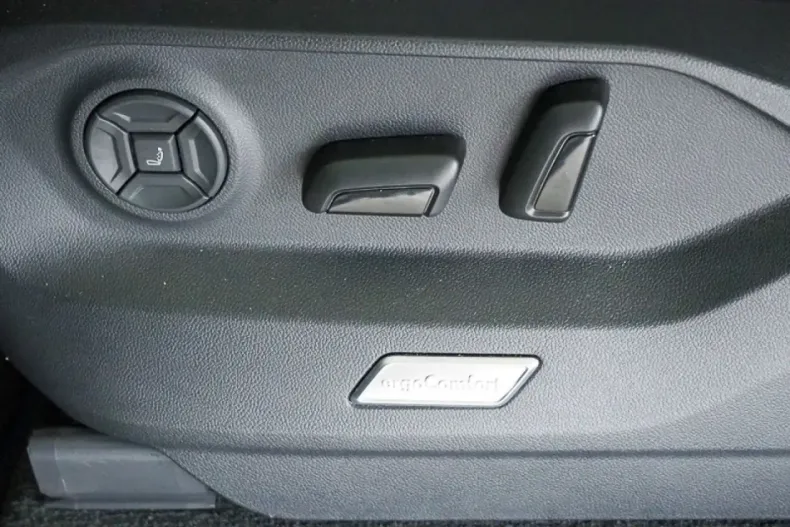 Volkswagen Touareg din 2024 cu 16.020 km - oferta VOL108127 - foto 14