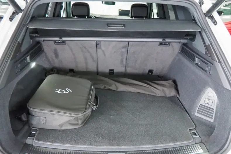 Volkswagen Touareg din 2024 cu 16.020 km - oferta VOL108127 - foto 21