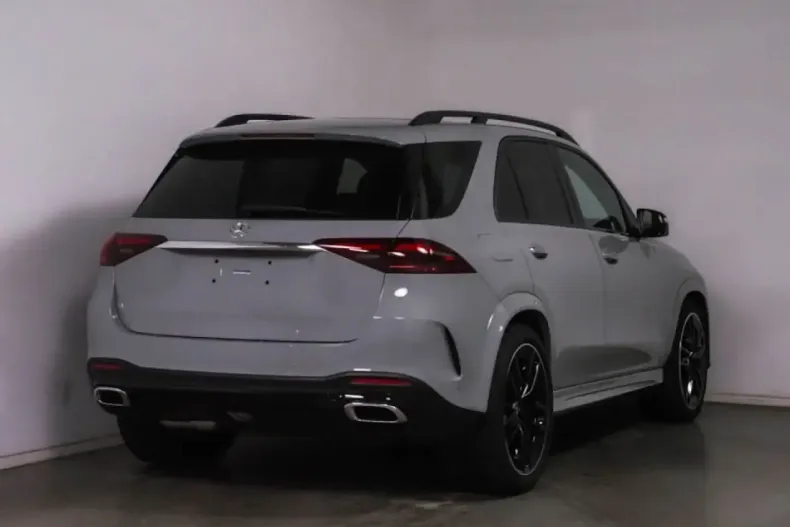 Mercedes-Benz GLE 450 din 2024 cu 17.500 km - oferta MER108137 - foto 3