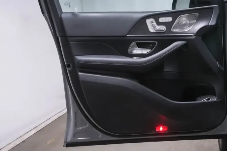 Mercedes-Benz GLE 450 din 2024 cu 17.500 km - oferta MER108137 - foto 9