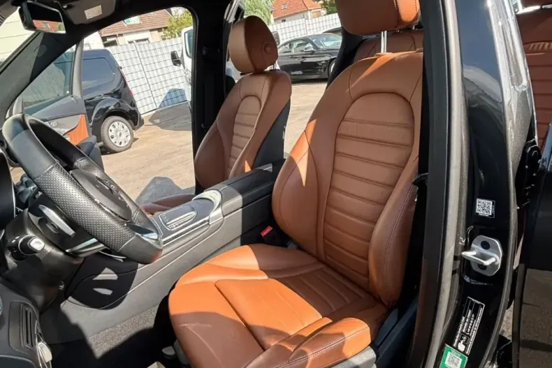 Mercedes-Benz GLC 300 din 2022 cu 44.400 km - oferta MER108147 - foto 12