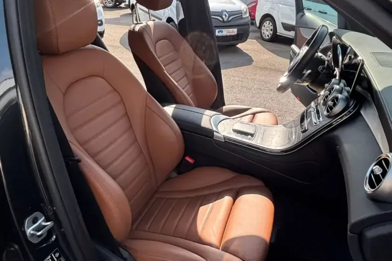 Mercedes-Benz GLC 300 din 2022 cu 44.400 km - oferta MER108147 - foto 23