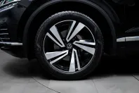 Volkswagen Touareg din 2023 cu 63.600 km - oferta VOL108148 - foto 10