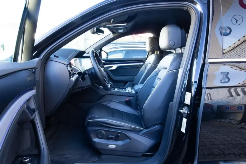 Volkswagen Touareg din 2023 cu 63.600 km - oferta VOL108148 - foto 11