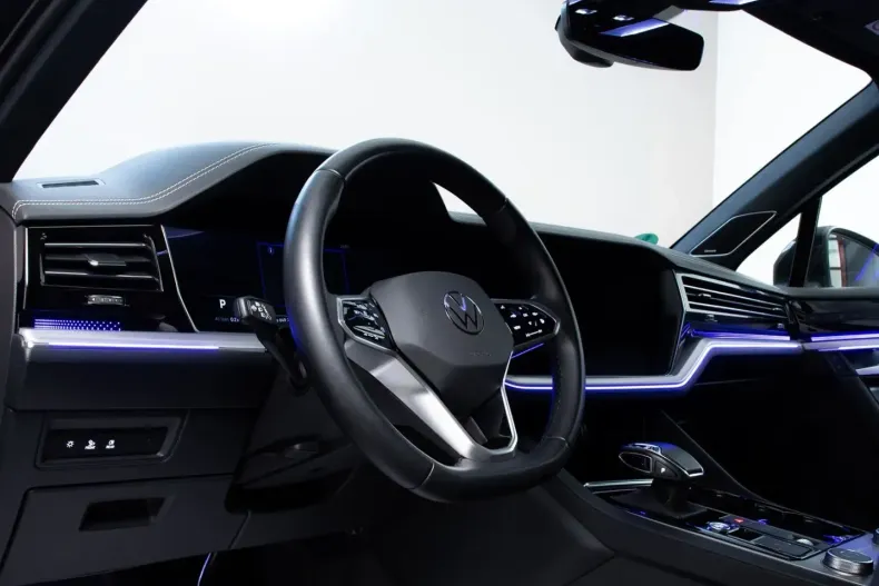 Volkswagen Touareg din 2023 cu 63.600 km - oferta VOL108148 - foto 12