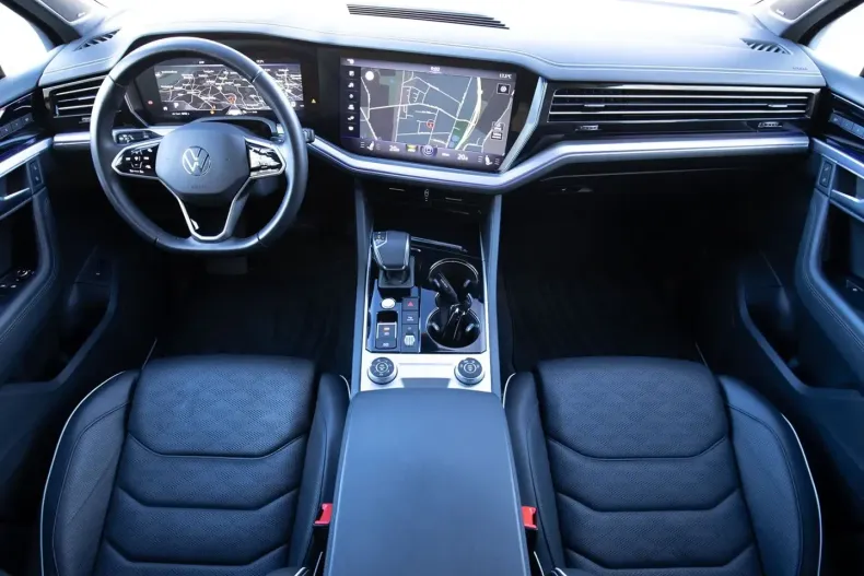 Volkswagen Touareg din 2023 cu 63.600 km - oferta VOL108148 - foto 13