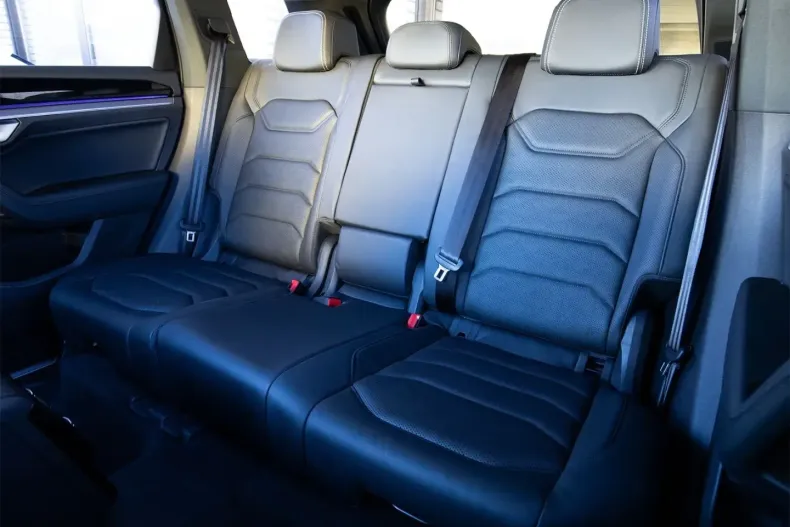 Volkswagen Touareg din 2023 cu 63.600 km - oferta VOL108148 - foto 15