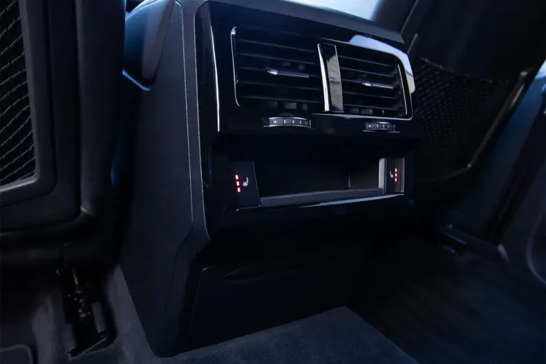 Volkswagen Touareg din 2023 cu 63.600 km - oferta VOL108148 - foto 16