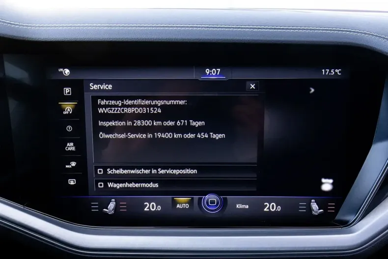 Volkswagen Touareg din 2023 cu 63.600 km - oferta VOL108148 - foto 17