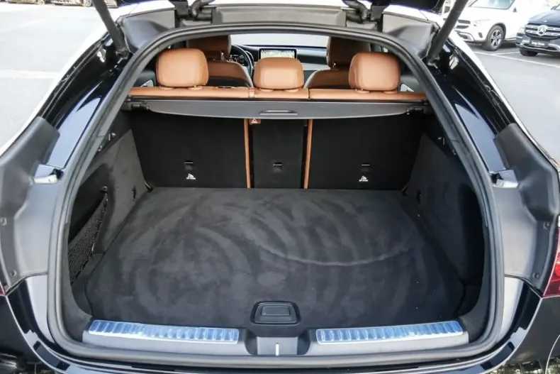 Mercedes-Benz GLC 300 din 2022 cu 42.534 km - oferta MER108179 - foto 9