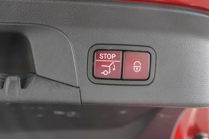 Mercedes-Benz GLC 300 din 2022 cu 69.500 km - oferta MER108180 - foto 19