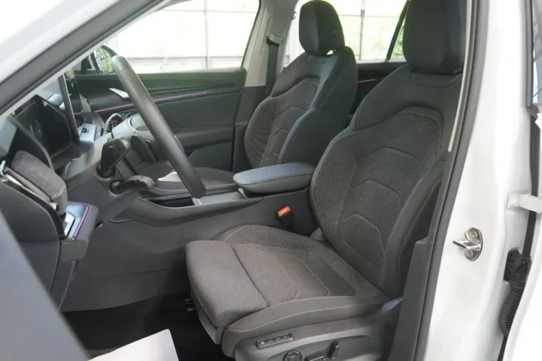 Skoda Kodiaq din 2024 cu 11.700 km - oferta SKO108197 - foto 8