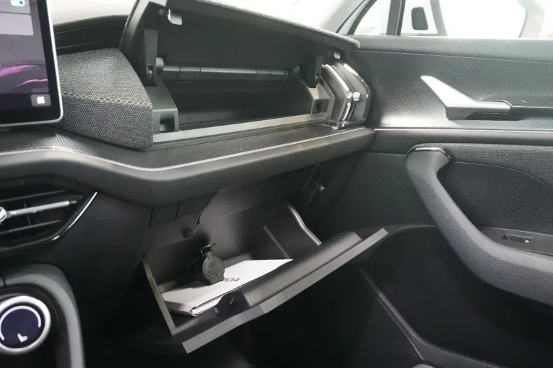 Skoda Kodiaq din 2024 cu 11.700 km - oferta SKO108197 - foto 28