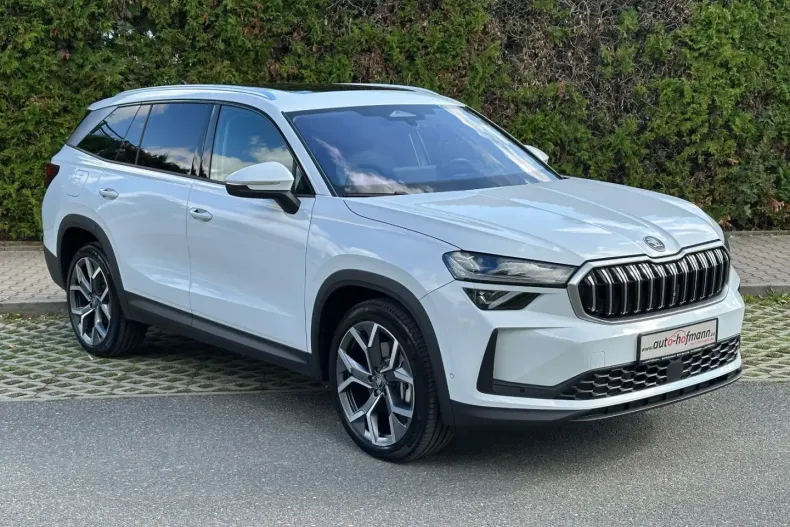 Skoda Kodiaq din 2024 cu 24.325 km - oferta SKO108202 - foto 3