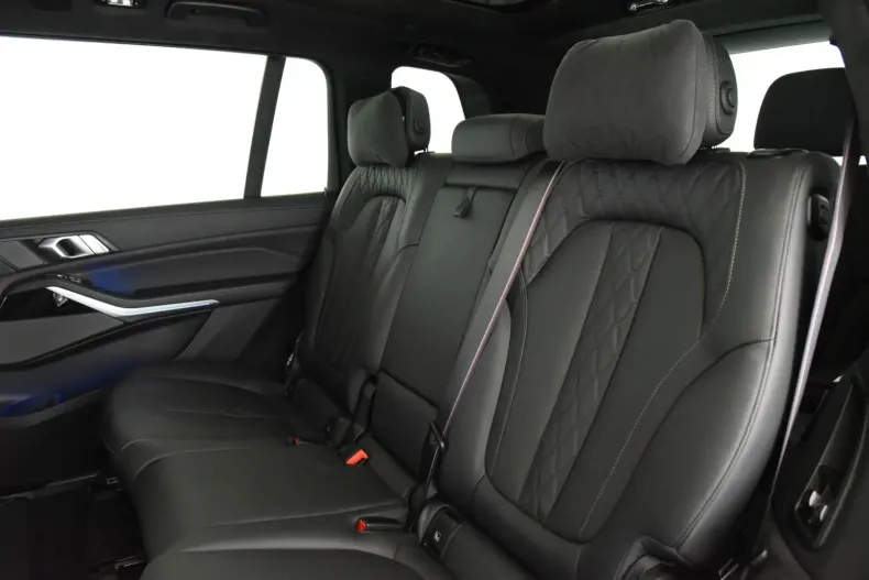 BMW X7 din 2024 cu 26.500 km - oferta BMW108203 - foto 8