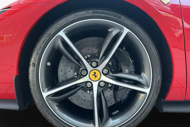 Ferrari 296 GTS din 2023 cu 1.520 km - oferta FER108207 - foto 9