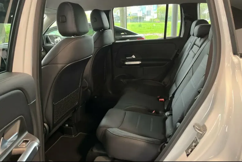 Mercedes-Benz GLB 220 din 2024 cu 13.000 km - oferta MER108224 - foto 6