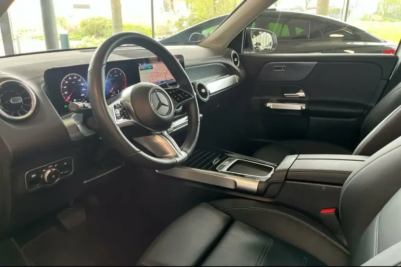 Mercedes-Benz GLB 220 din 2024 cu 13.000 km - oferta MER108224 - foto 8