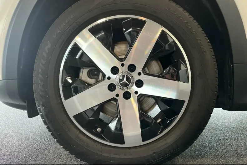 Mercedes-Benz GLB 220 din 2024 cu 13.000 km - oferta MER108224 - foto 13