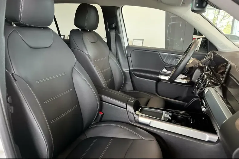 Mercedes-Benz GLB 220 din 2024 cu 13.000 km - oferta MER108224 - foto 15