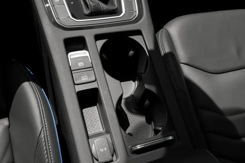 Volkswagen Arteon din 2023 cu 10.000 km - oferta VOL108228 - foto 24