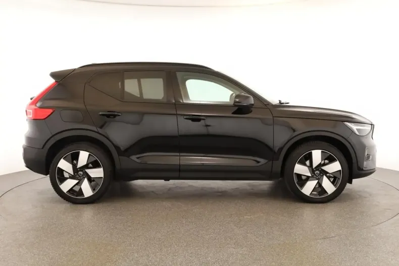 Volvo XC40 din 2023 cu 26.100 km - oferta VOL108229 - foto 5