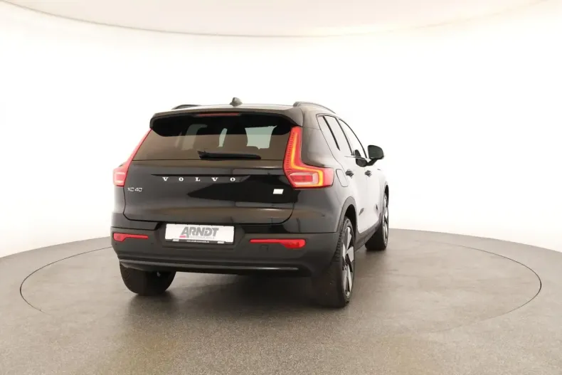 Volvo XC40 din 2023 cu 26.100 km - oferta VOL108229 - foto 26