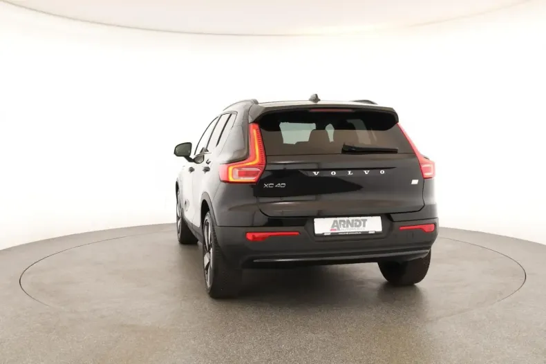 Volvo XC40 din 2023 cu 26.100 km - oferta VOL108229 - foto 28