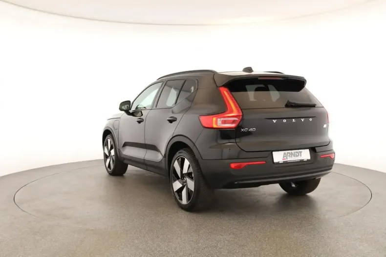 Volvo XC40 din 2023 cu 26.100 km - oferta VOL108229 - foto 29