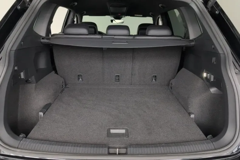 Volkswagen Tiguan Allspace din 2023 cu 25.766 km - oferta VOL108230 - foto 11