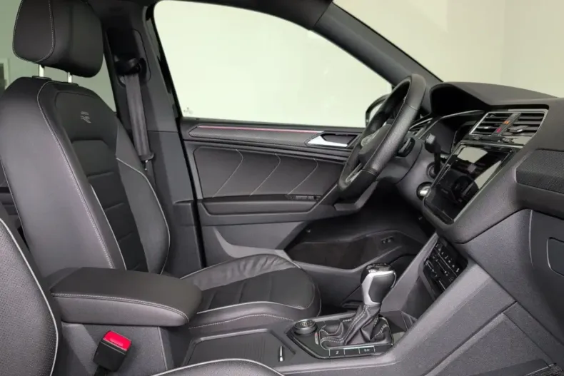 Volkswagen Tiguan Allspace din 2023 cu 25.766 km - oferta VOL108230 - foto 24