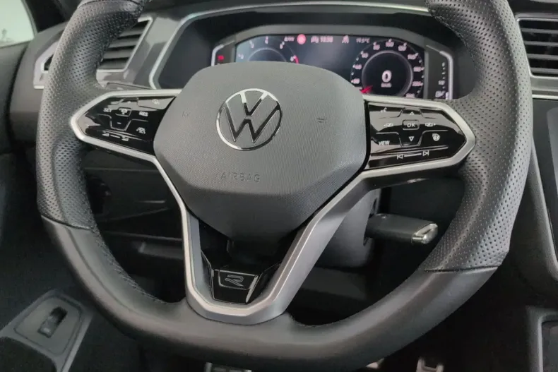 Volkswagen Tiguan Allspace din 2023 cu 25.766 km - oferta VOL108230 - foto 30