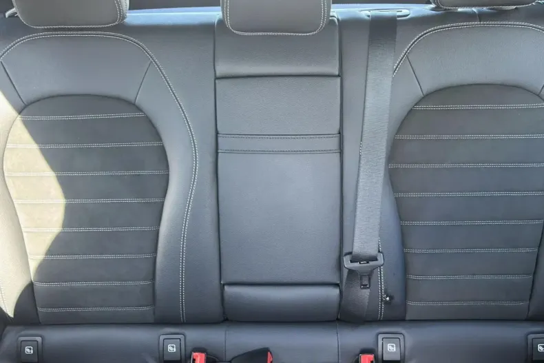 Mercedes-Benz GLC 300 din 2021 cu 35.347 km - oferta MER108234 - foto 17