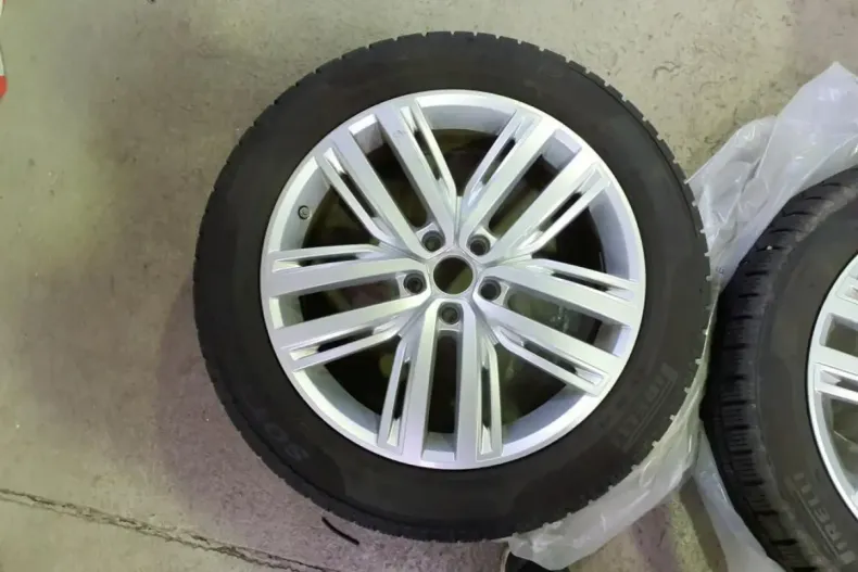 Volkswagen Tiguan din 2024 cu 11.530 km - oferta VOL108235 - foto 15