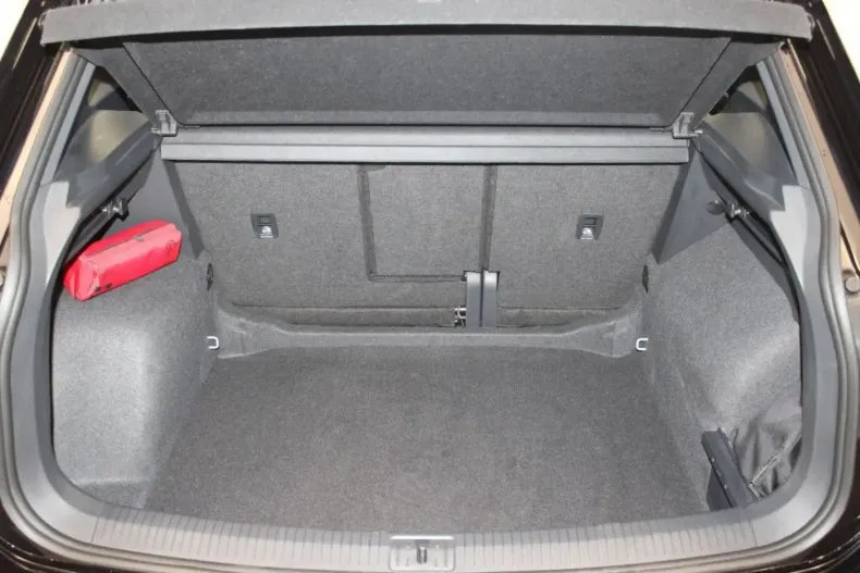 Volkswagen Tiguan din 2024 cu 11.530 km - oferta VOL108235 - foto 21