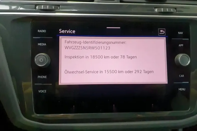 Volkswagen Tiguan din 2024 cu 11.530 km - oferta VOL108235 - foto 23